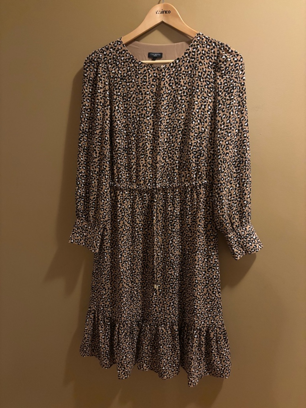 😍Talbots Beige and Black Leopard-Print Long Sleeve Dress